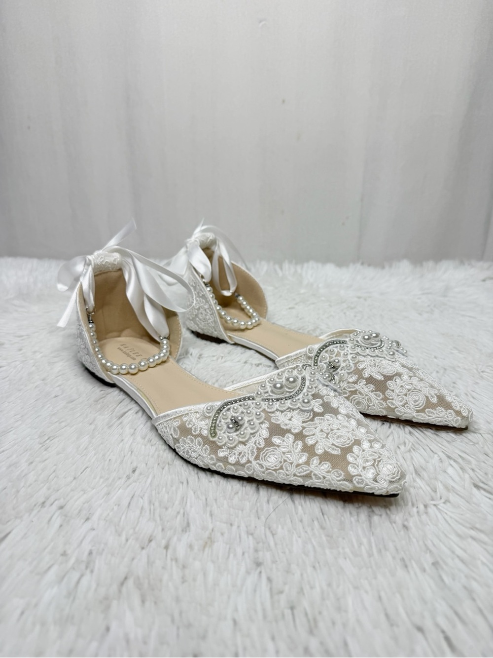 KAILEE P / white Twila crochet lace pointy toe pearl flats / 11